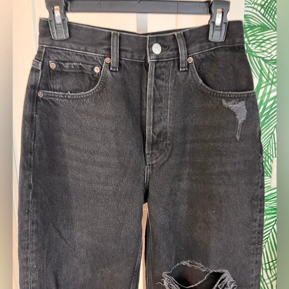 Boyish Toby Distressed High Rise Relaxed Tapered Jeans in Fatal Attraction NWOT - Picture 4 of 11